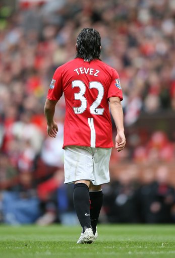 法兰克福与中国足协开展深度交流，围绕多个议题展开深度讨论（法兰克福与中国足协深入对话，聚焦多项议题）