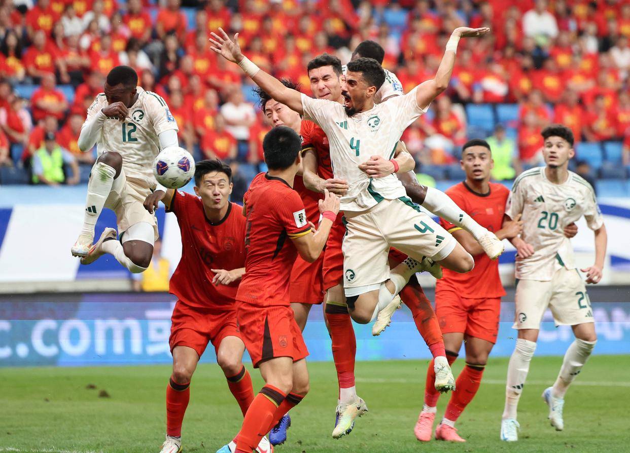 意甲战报：普利西奇梅开二度，米兰让二追三3-2逆转都灵