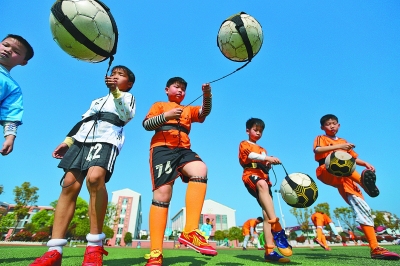 天空体育：那不勒斯希望引进马赛前锋格林伍德