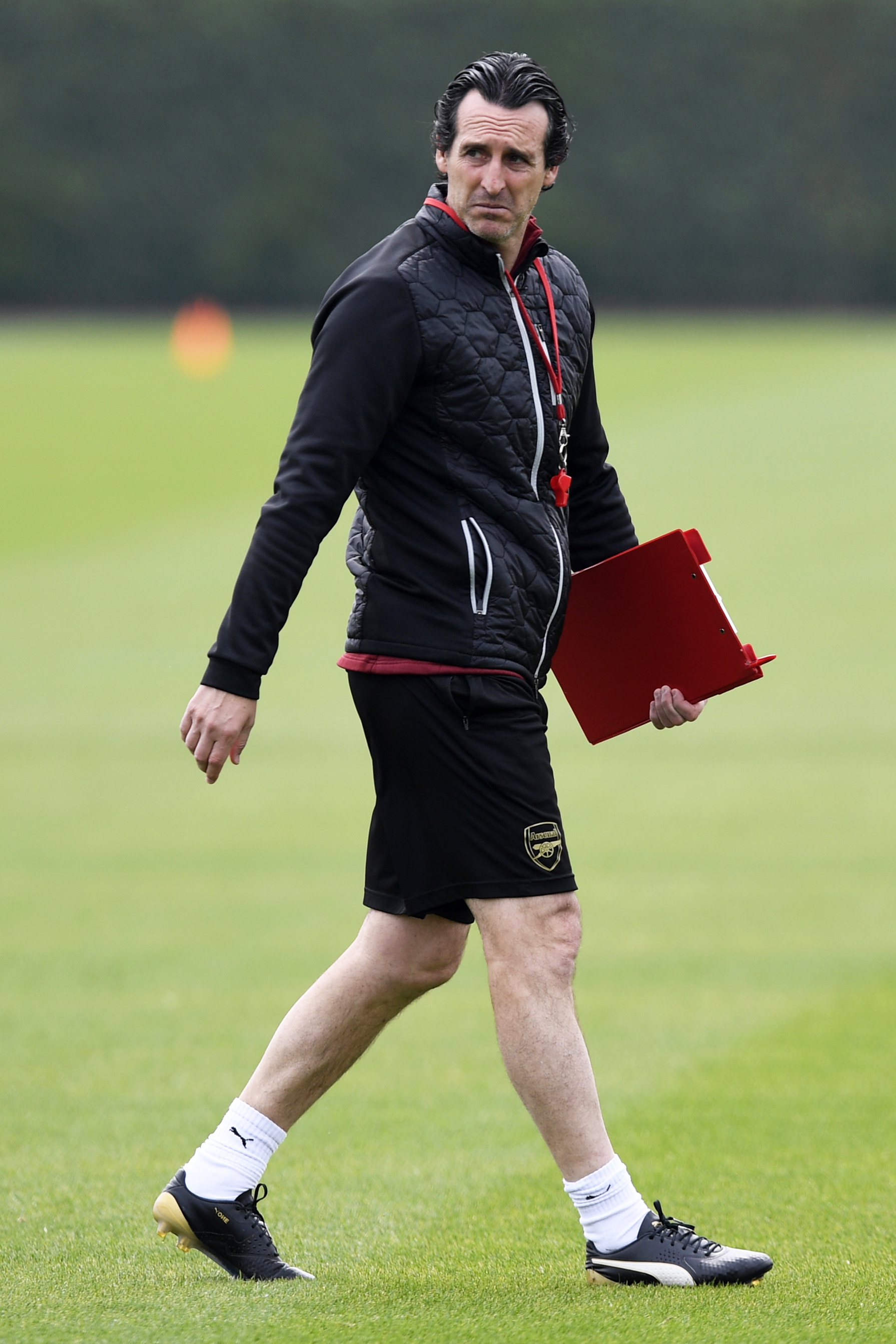 巴媒：内马尔左膝半月板受损，可能会赛季报销